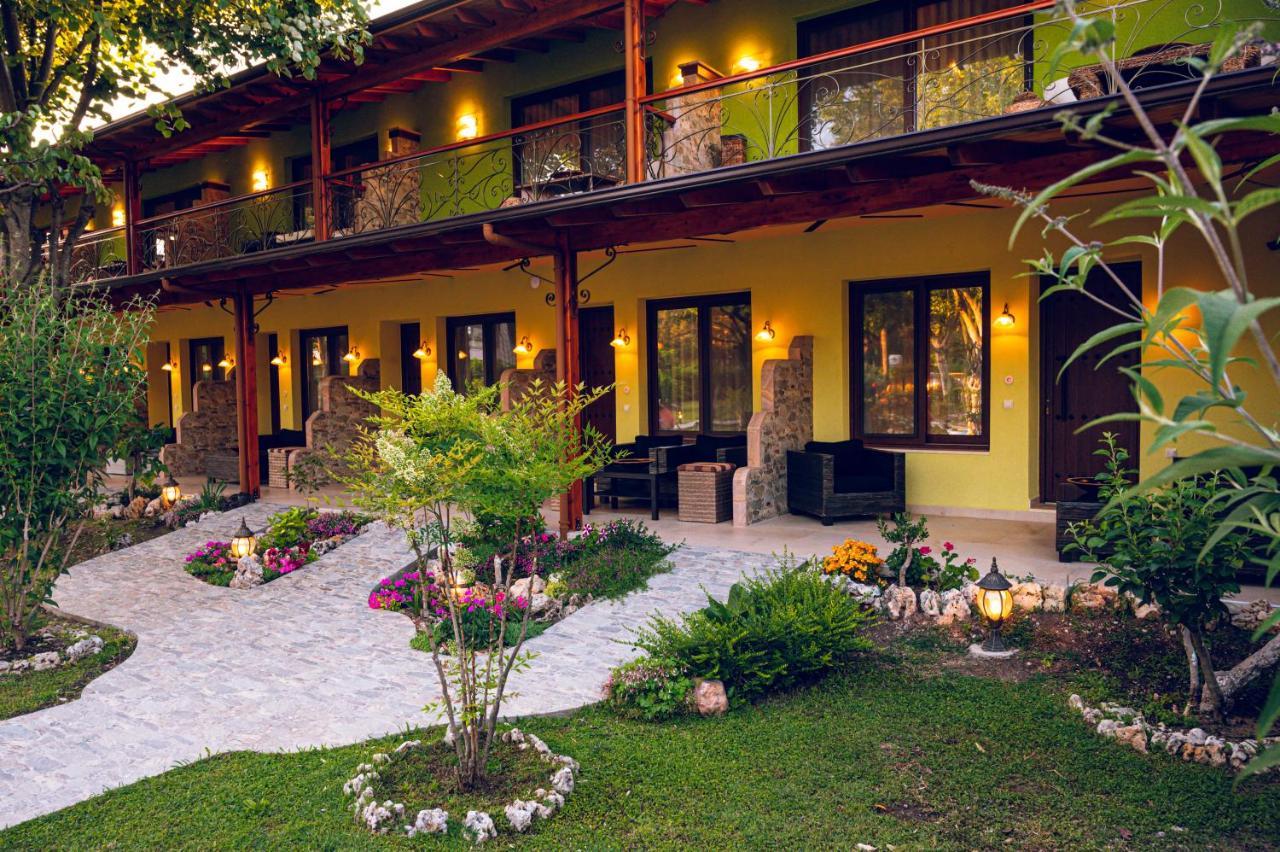 Simi Luxury Suites Plaka Litochorou Exterior photo
